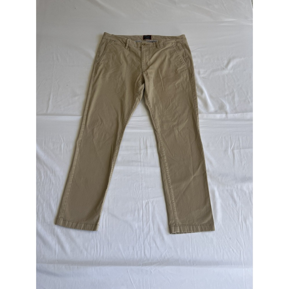 UNTUCKit Men's Straight Fit Chino Pants 33x30 Khaki Tan Stretch Cotton EUC - Picture 2 of 8